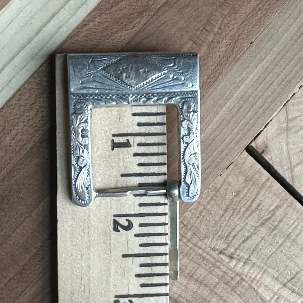 Artisan Mexico Belt Buckle 1.875 Inch Women Tooled Silver Alloy‎ Rose Gold 28.4g